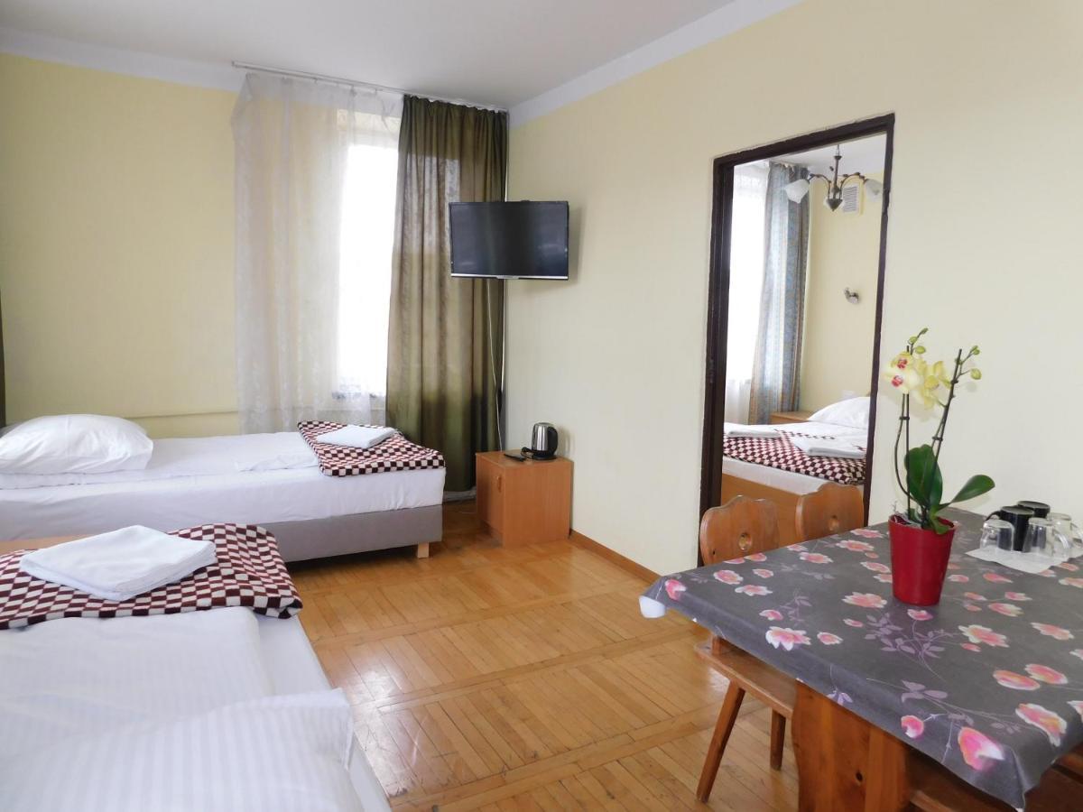 Pokoje Gościnne Korona 2*